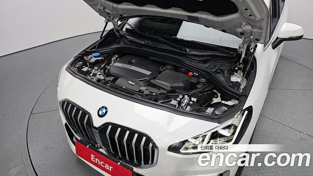 BMW 2-Series 220i Luxury