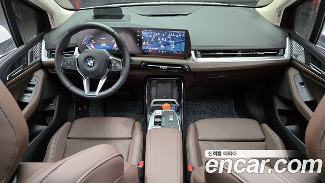 BMW 2-Series 220i Luxury