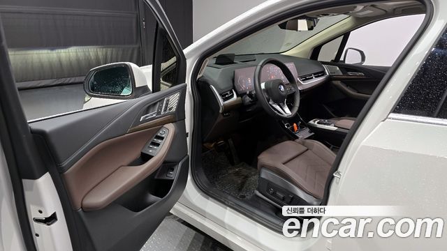 BMW 2-Series 220i Luxury