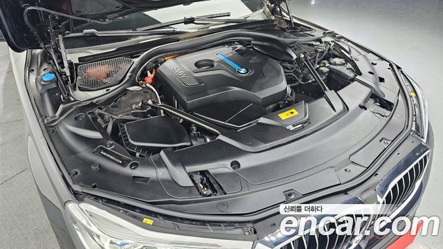 BMW 7-Series 740e iPerformance M Sport