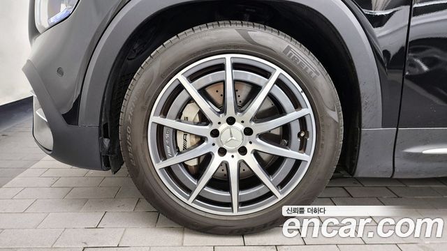 Mercedes-Benz GLB-Class AMG GLB35 4MATIC