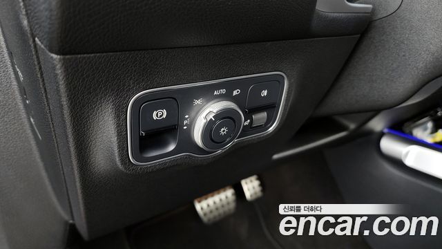 Mercedes-Benz GLB-Class AMG GLB35 4MATIC