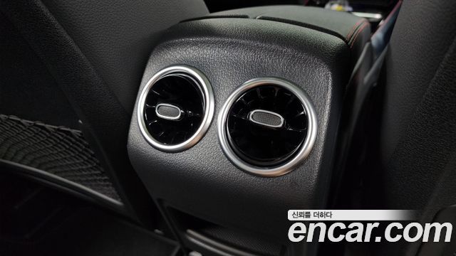 Mercedes-Benz GLB-Class AMG GLB35 4MATIC