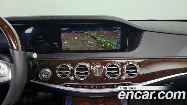 Mercedes-Benz S-Class S560L 4MATIC