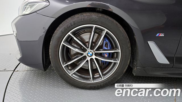 BMW 5-Series 520i M Sport