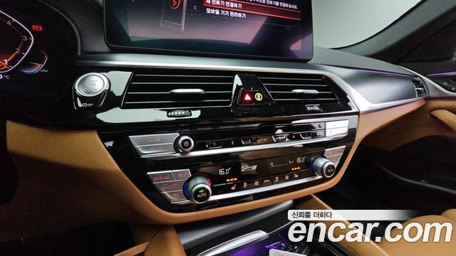 BMW 5-Series 520i M Sport