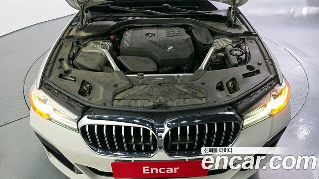 BMW 5-Series 530i xDrive M Sport Package