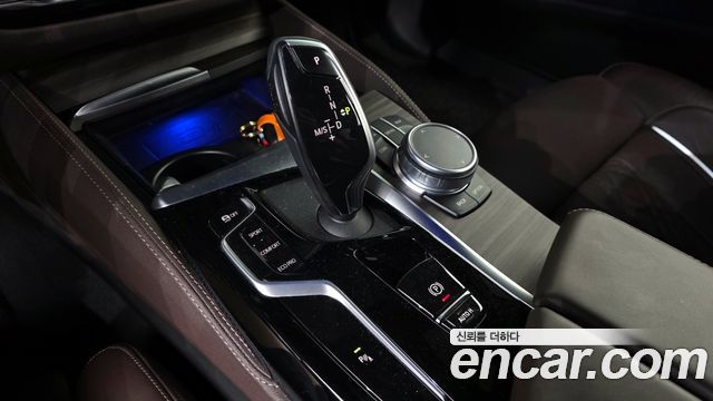 BMW 5-Series 530i xDrive M Sport Package