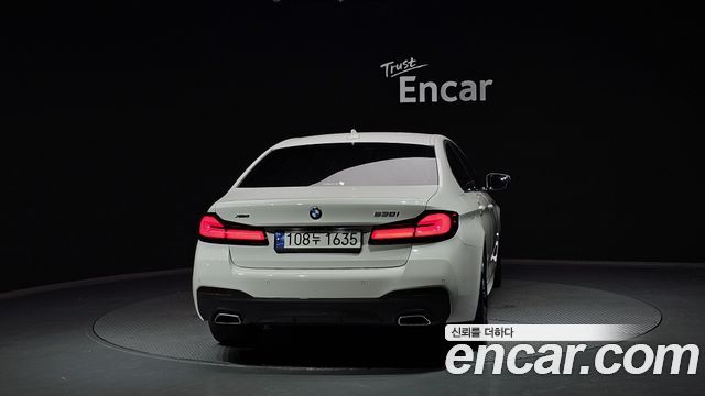 BMW 5-Series 530i xDrive M Sport Package