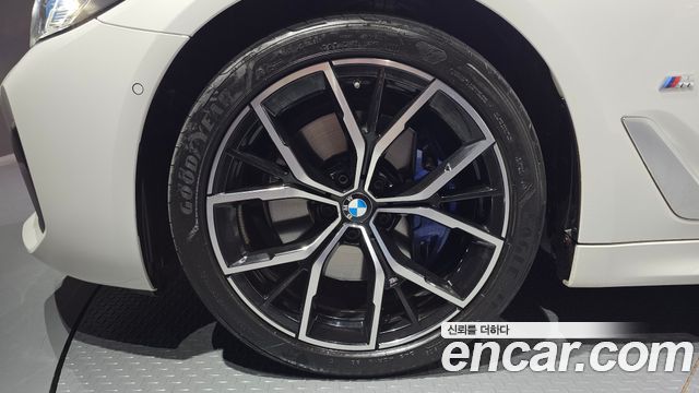 BMW 5-Series 530i xDrive M Sport Package