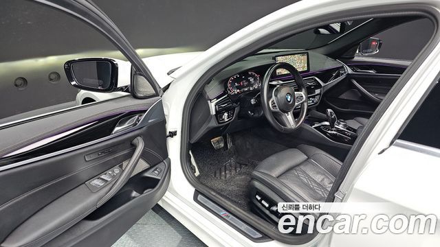 BMW 5-Series 530i xDrive M Sport Package