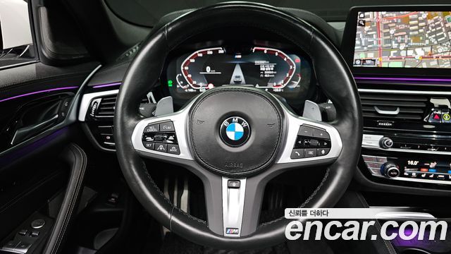 BMW 5-Series 530i xDrive M Sport Package