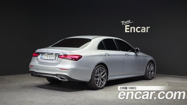Mercedes-Benz E-Class E220d 4MATIC AMG Line