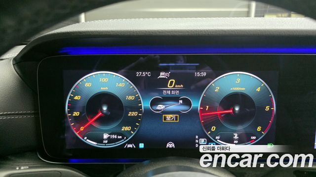 Mercedes-Benz E-Class E220d 4MATIC AMG Line