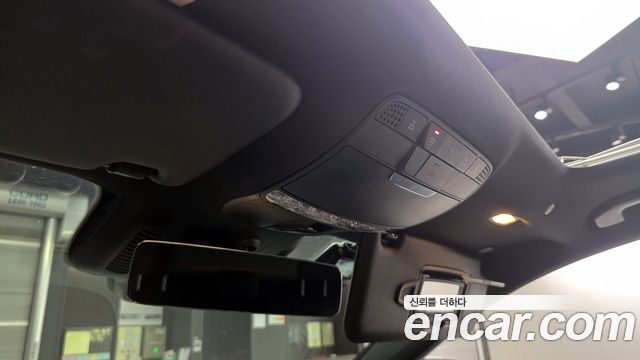 Mercedes-Benz E-Class E220d 4MATIC AMG Line