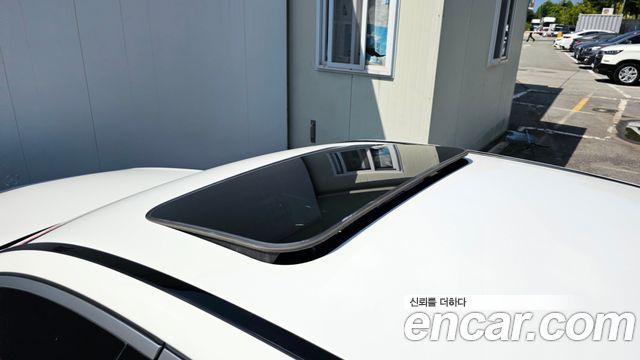 Mercedes-Benz E-Class E300 4MATIC Exclusive