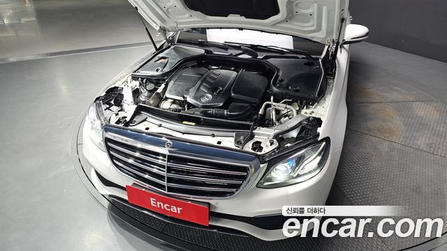 Mercedes-Benz E-Class E220d 4MATIC Exclusive