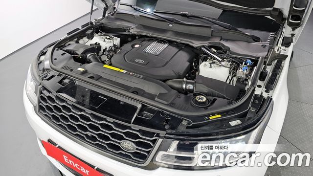 Land Rover Range Rover Sport 3.0 SDV6 HSE Dynamic