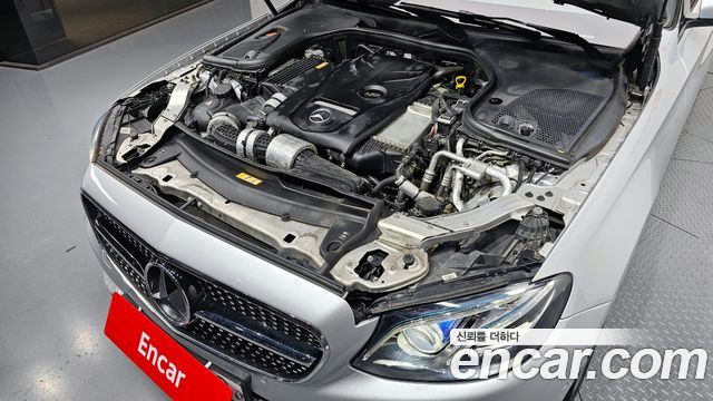 Mercedes-Benz E-Class E300 Avantgarde