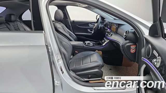 Mercedes-Benz E-Class E300 Avantgarde