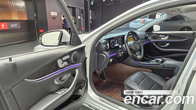 Mercedes-Benz E-Class E300 Avantgarde