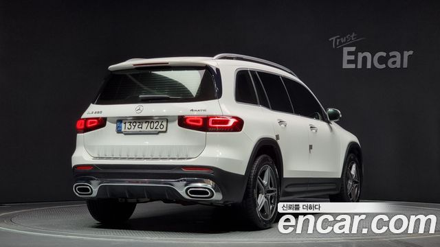 Mercedes-Benz GLB-Class GLB250 4MATIC