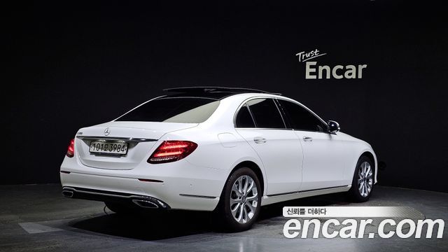 Mercedes-Benz E-Class E220d Exclusive