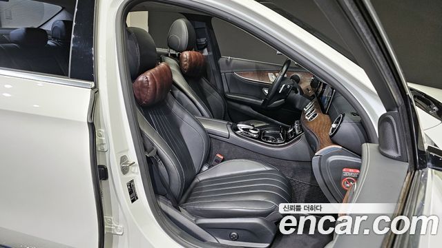 Mercedes-Benz E-Class E220d Exclusive