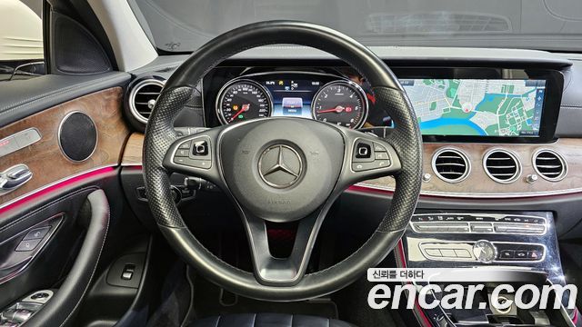 Mercedes-Benz E-Class E220d Exclusive