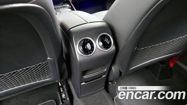 Mercedes-Benz GLA-Class GLA45 AMG 4MATIC+