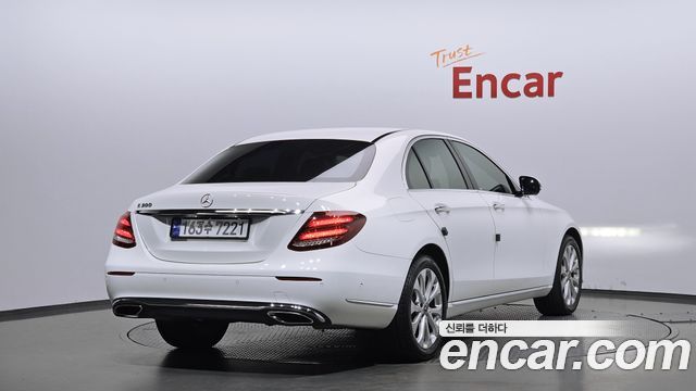 Mercedes-Benz E-Class E300 Exclusive