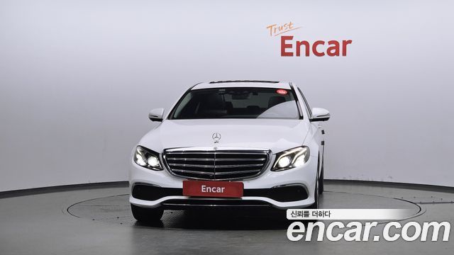 Mercedes-Benz E-Class E300 Exclusive