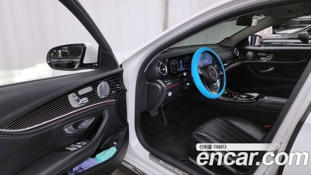 Mercedes-Benz E-Class E400 4MATIC Exclusive