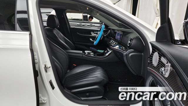 Mercedes-Benz E-Class E400 4MATIC Exclusive