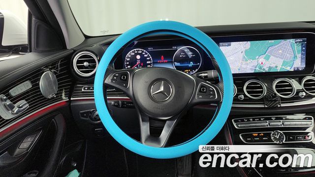 Mercedes-Benz E-Class E400 4MATIC Exclusive