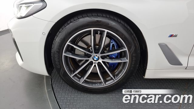 BMW 5-Series 520i M Sport