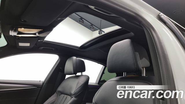 BMW 5-Series 520i M Sport