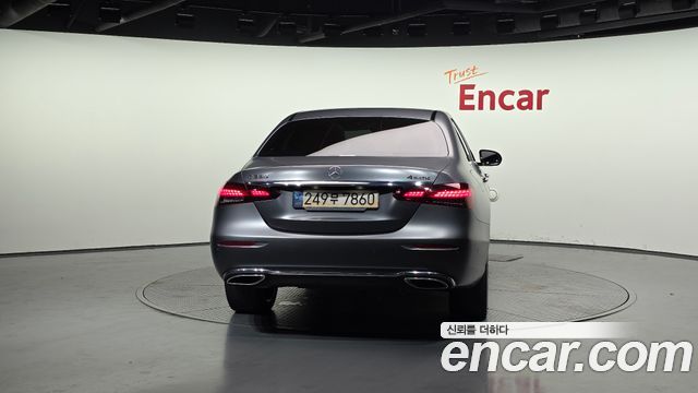 Mercedes-Benz E-Class E350 4MATIC Exclusive