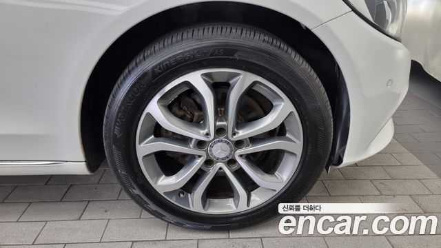 Mercedes-Benz C-Class C220 d 4MATIC Estate