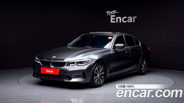 BMW 3-Series 320i