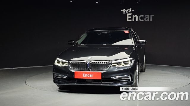 BMW 5-Series 520d xDrive Luxury Plus