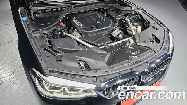 BMW 5-Series 520d xDrive Luxury Plus