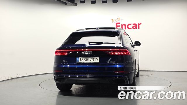 Audi Q8 55 TFSI Quattro Premium
