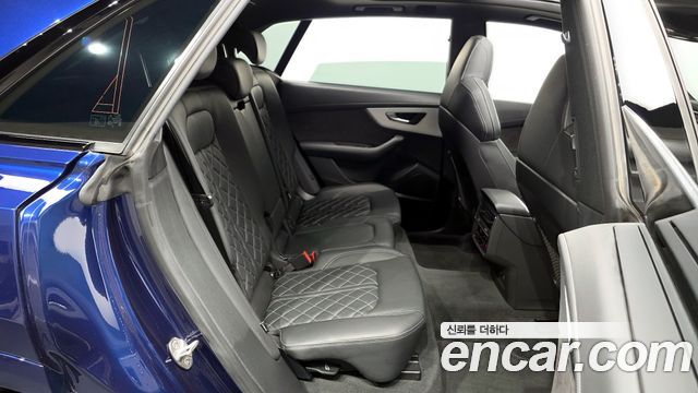 Audi Q8 55 TFSI Quattro Premium