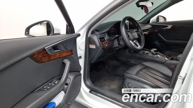 Audi A4 45 TFSI Quattro Premium