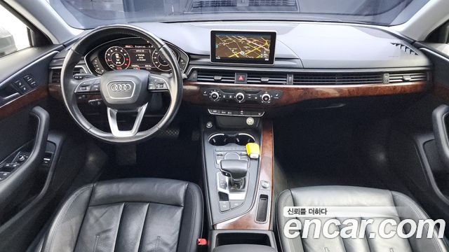 Audi A4 45 TFSI Premium