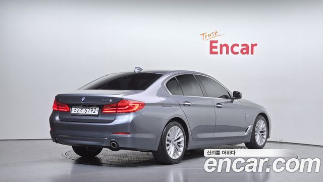 BMW 5-Series 520d xDrive Luxury Plus