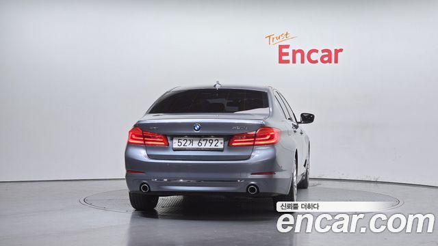 BMW 5-Series 520d xDrive Luxury Plus