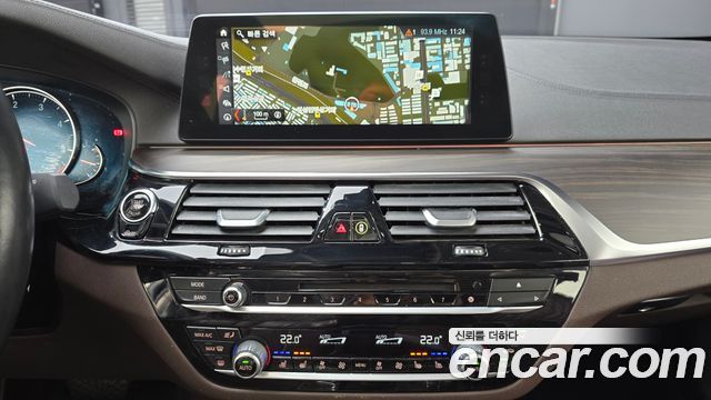 BMW 5-Series 520d xDrive Luxury Plus