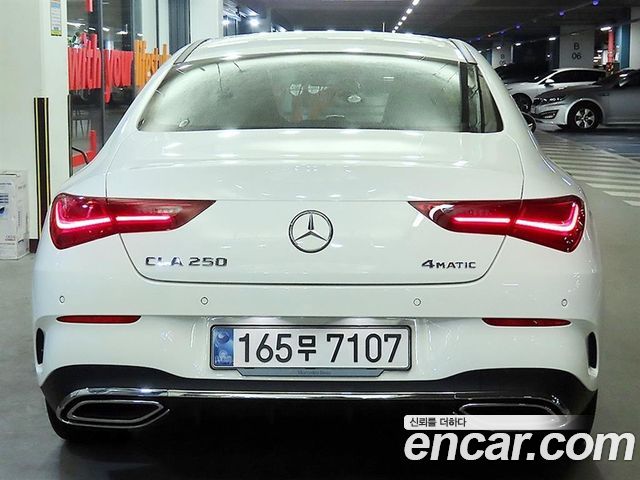 Mercedes-Benz CLA-Class CLA250 4MATIC